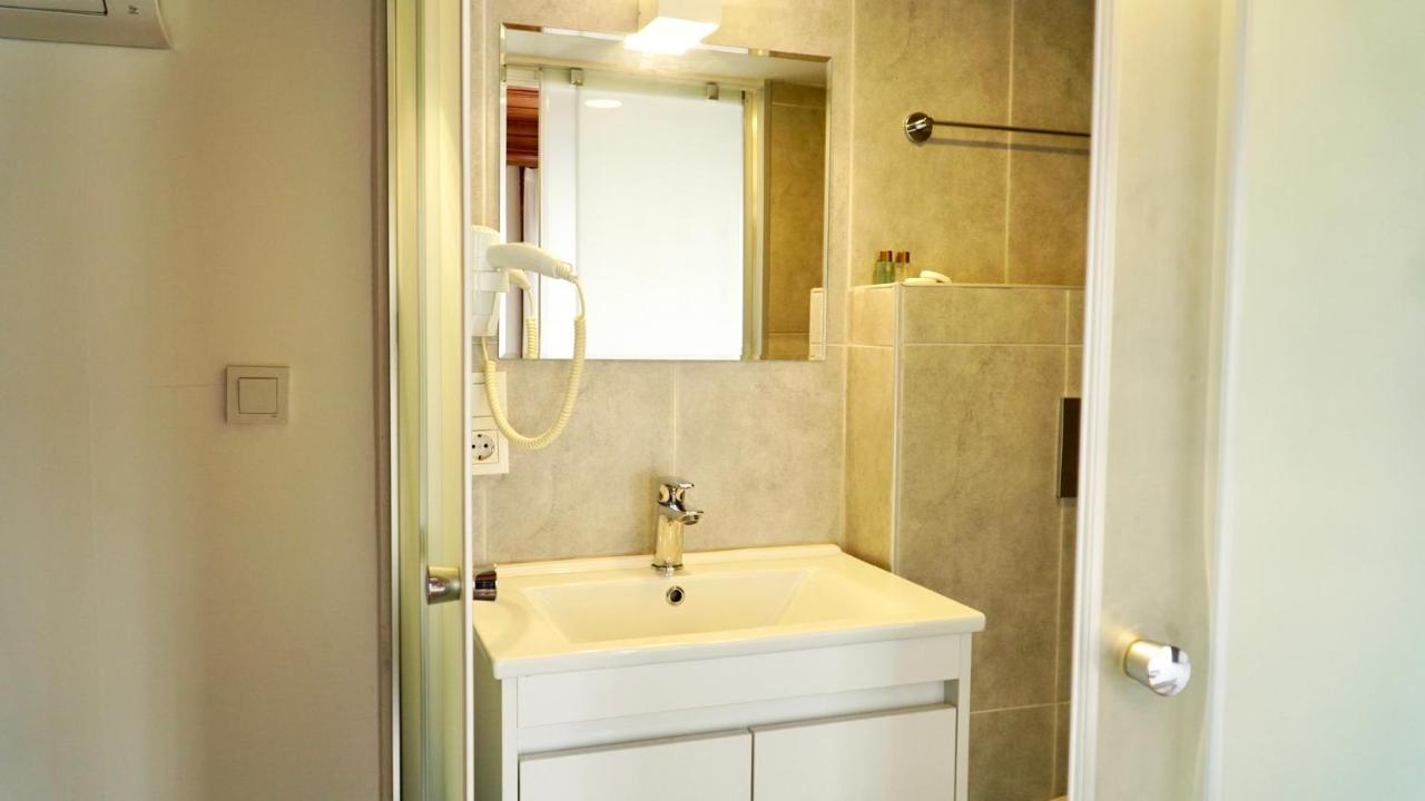 Qonaq Hotel & Suites Istanbul Eksteriør billede